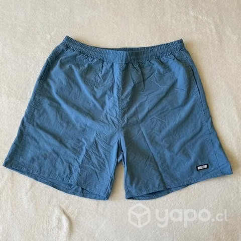 Lote de ropa de marca para hombre