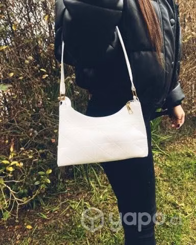 Cartera blanca