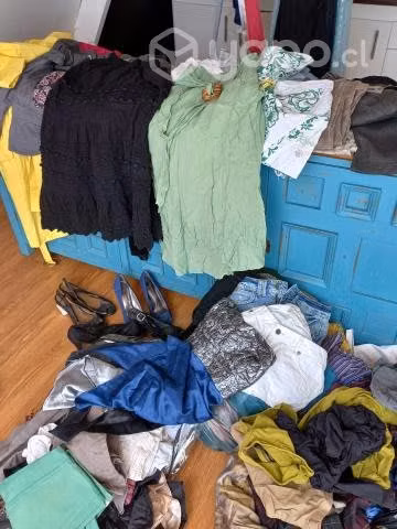 Lote de ropa y calzado por viaje