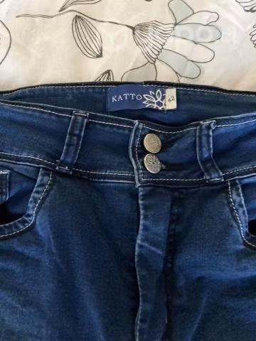 Jeans Azul tiro alto pitillo talla 42 - Imagen 2