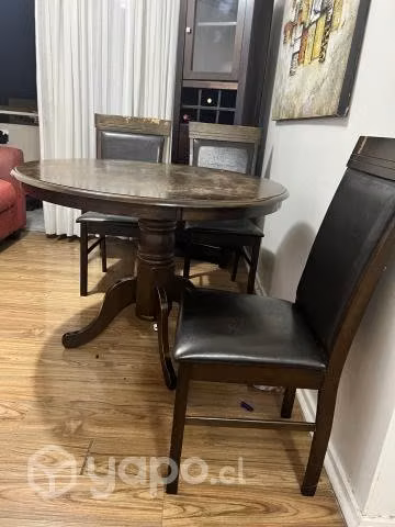 Comedor 4 sillas buen estado - Imagen 2
