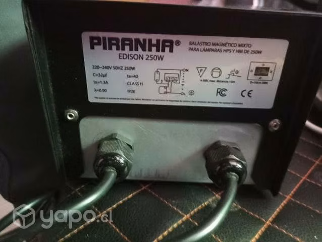 Carpa Indoor Piranha 80x80 (250W) + accesorios