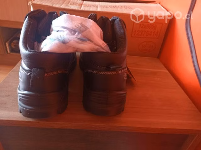 Zapatos de seguridade nuevos 2 pares