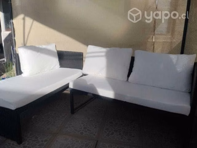 Sofas ratan con mesita