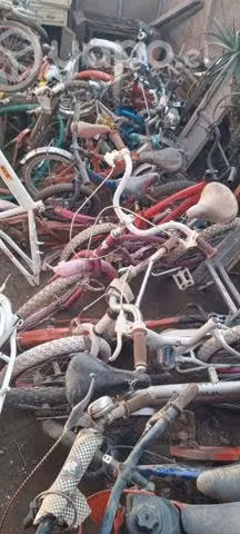Lote de bicicletas de niño