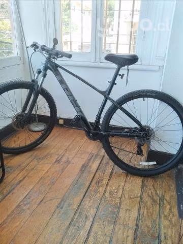 Bicicleta TREK MARLIN 5 solo con 6 meses de uso - Imagen 5