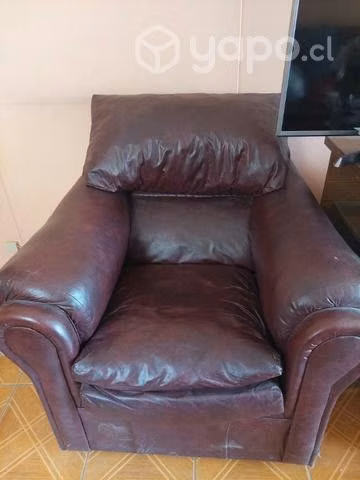 Juego de living 1 sofá 2 cuerpos más 2 sillones
