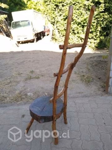Mueble 09: silla rustica