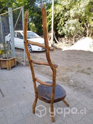 Mueble 09: silla rustica