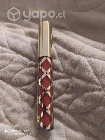 Hermoso brillo marca Estée Lauder,nuevo