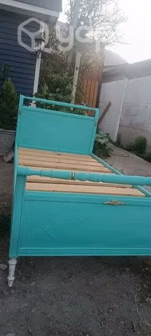 Cama antigua