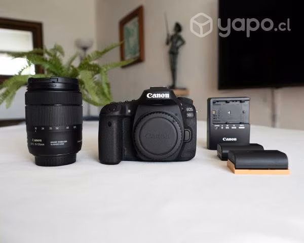 Canon EOS 90D con Lente 18-135mm (32.5MP 4K)