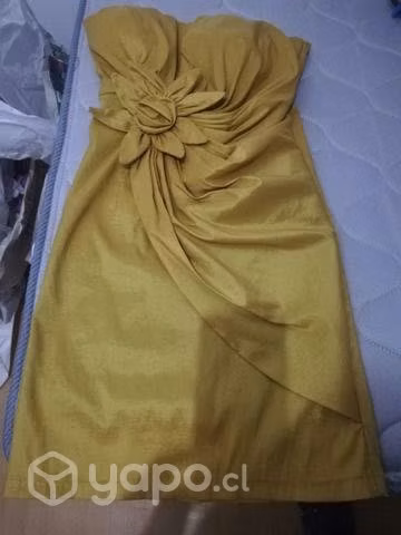 Hermoso vestido dorado - Imagen 3