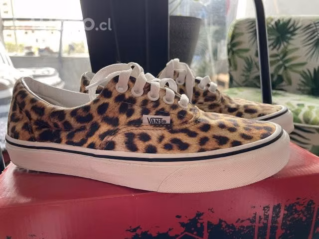 Van animal print 38,5