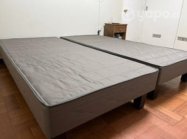 Cama King,almohadas, veladores, sábanas cobertor - Imagen 4