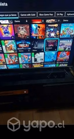 Xbox one 500 gigas + 2 controles