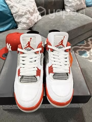 Jordan R4 Fire red 2020