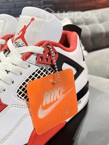 Jordan R4 Fire red 2020