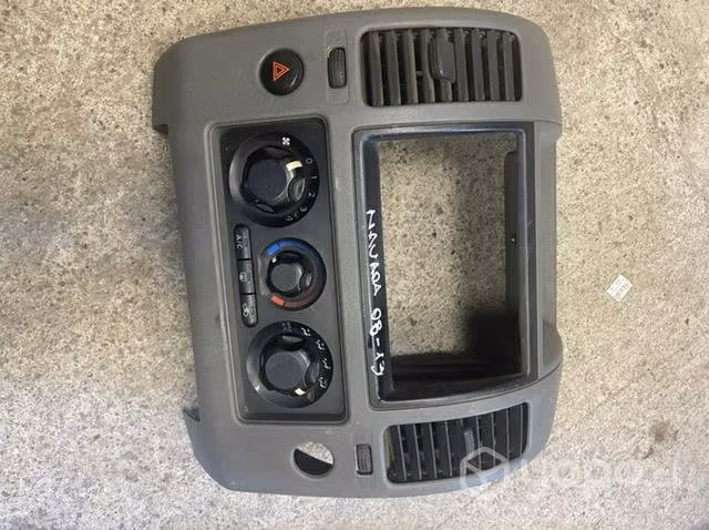 Panel de calefacción Nissan navara 2008-2013