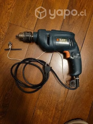Taladro percutor black and decker