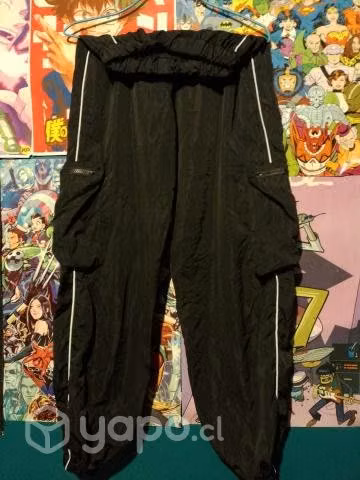 Pantalon cargo cortavientos