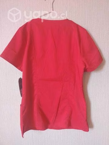 Polera clínica Cherokee nueva