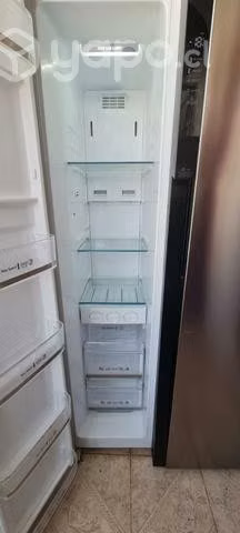 Refrigerador marca Midea No Frost 527 litros - Imagen 4