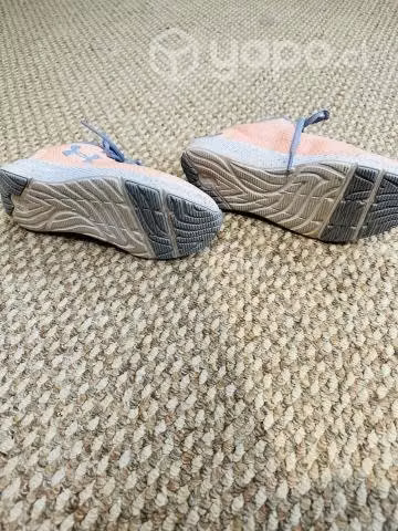 Zapatillas de niña excelente estado