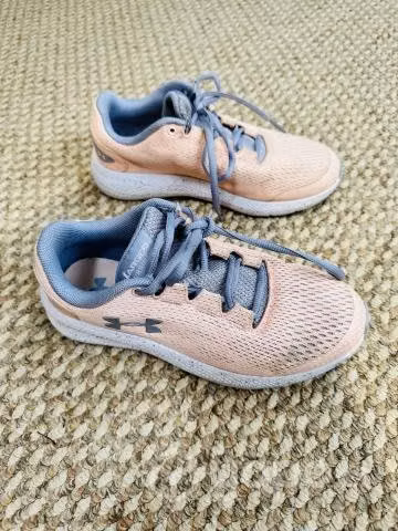 Zapatillas de niña excelente estado