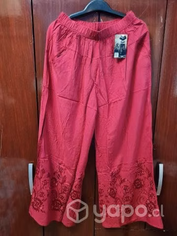 Pantalón bordado diferente colores