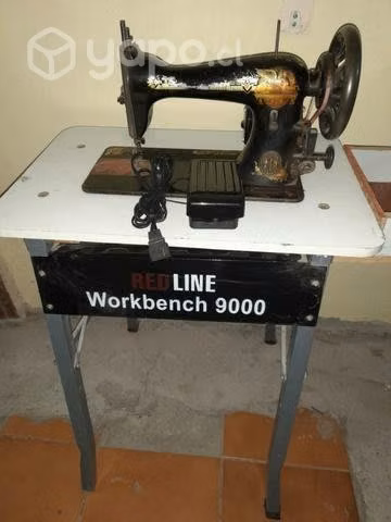 Maquina de coser antigua - Imagen 2