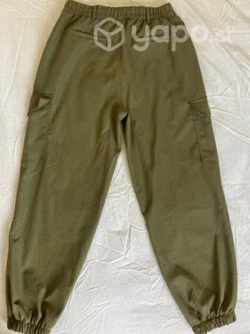 Pantalón cargo verde - Imagen 4