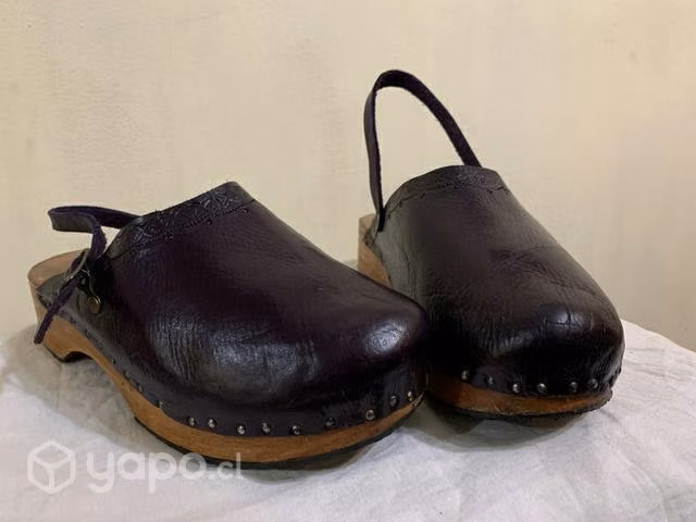 Zapatos Zuecos de cuero Talla 38-39 con hebilla