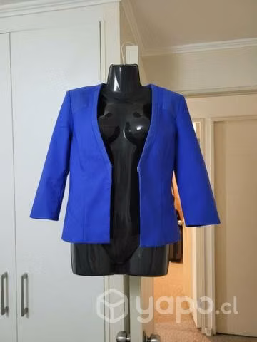 Bleaser marca ASH y petos marca Zara