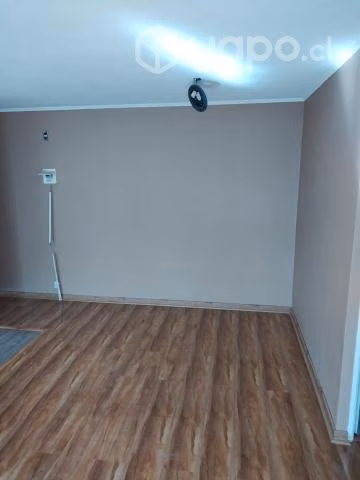 Se realizan trabajos de pintura