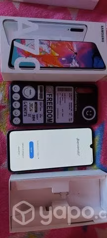 Sansung A-70 memoria 128GB sin detalles en su caja