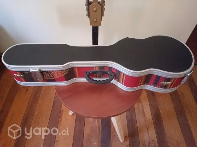 Charango motivos mapuche
