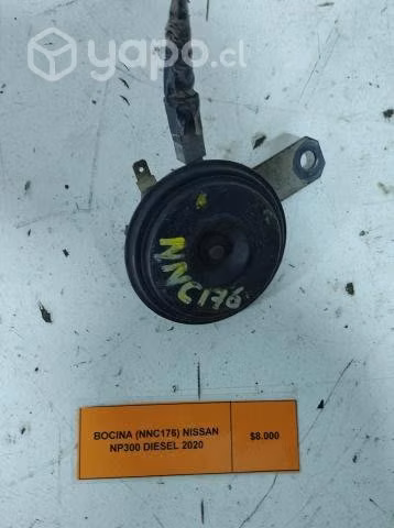Bocina (NNC176) Nissan NP300 Diesel 2020