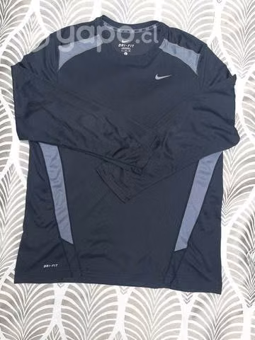Poleras primera capa