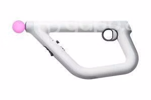 ps4 con relidad virtual, rifle y un juego