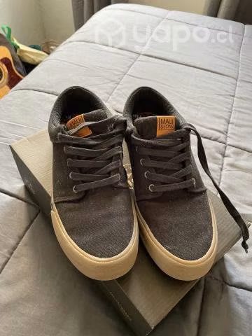 Zapatillas MAUI & SONS (41)