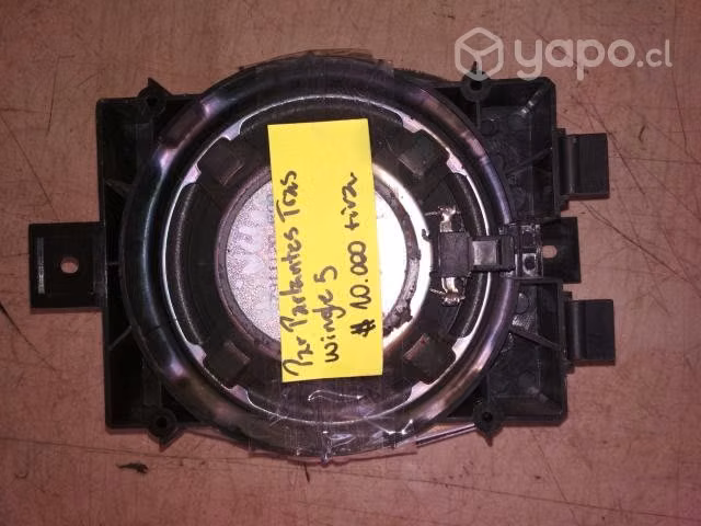 Par parlantes traseros wingle5
