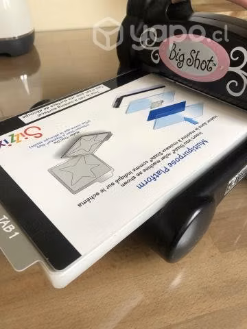 COMO NUAVA -Big Shot Sizzix + 3 Troqueles regalo