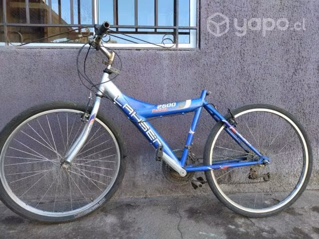 Bicicleta aro 26 que necesita mantención