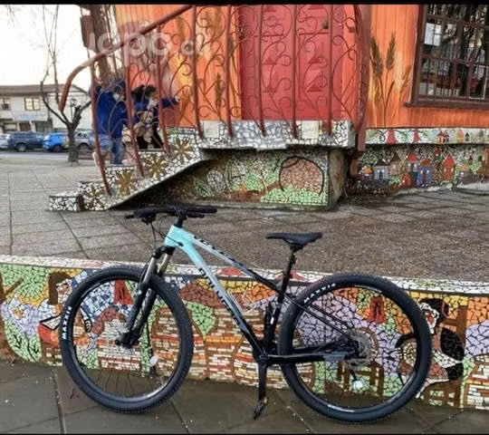 Bicicleta POLYGON xtrada 5 M 2021