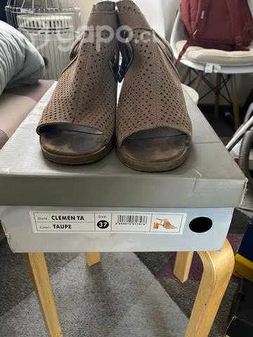 Sandalias de cuero marca Apology - Imagen 2