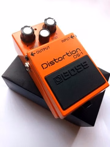 Pedal de efecto Boss Distortion DS-1 Sin Uso - Imagen 3