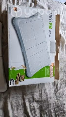 Wii Fit Plus Balance Board + Juego