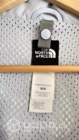 Casaca impermeable the north face mujer M
