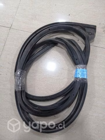 Goma contorno puerta tras der Daihatsu Terios